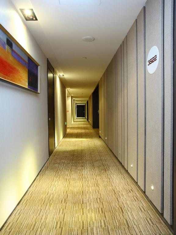 Grand Madison Qingdao Harbour-View Central（Former Qingdao Farglory Hotel） Exterior foto